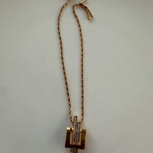 Chic Pendant Necklace